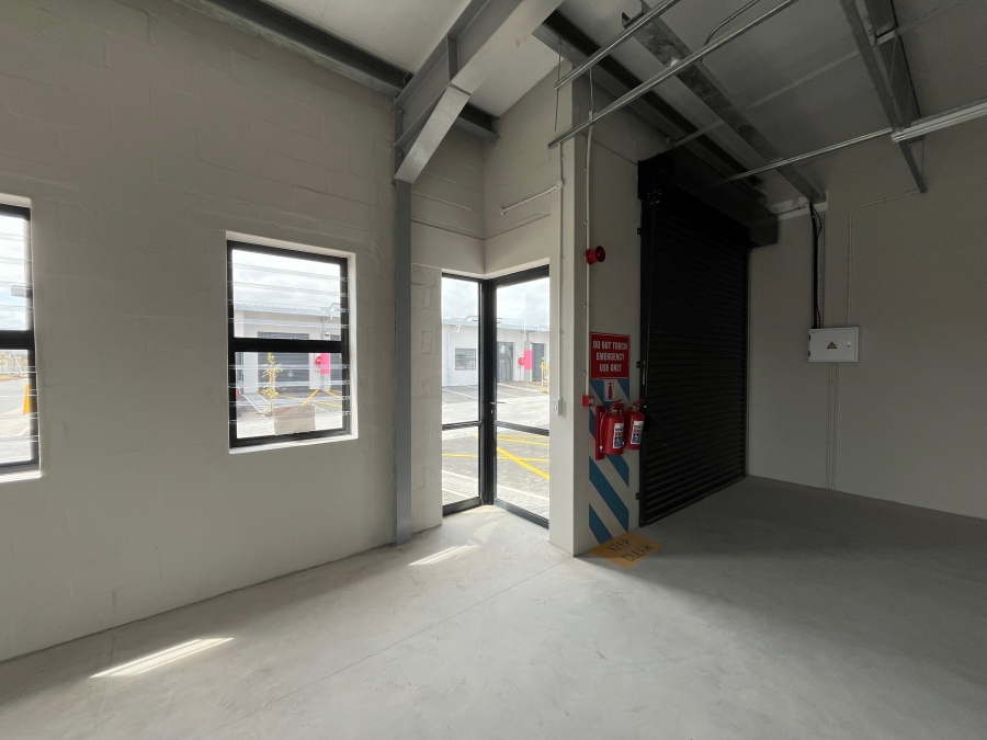 To Let commercial Property for Rent in Montague Gardens Western Cape